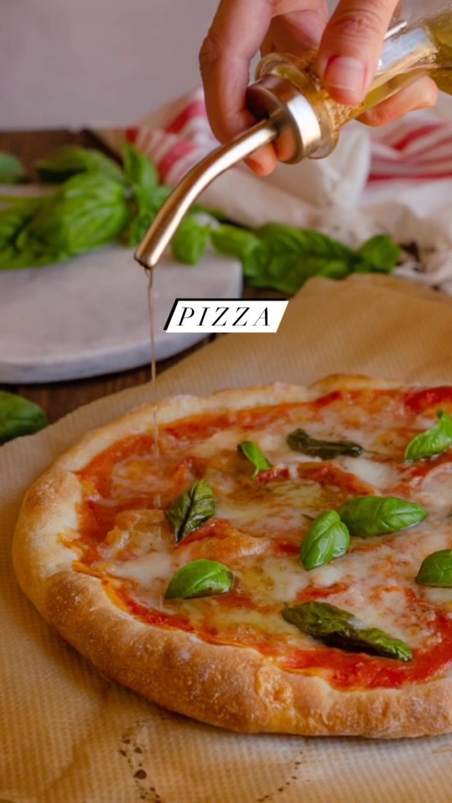 Saturday night…Pizza time!🍕

#foodphotography #foodstylist #foodphotographer #fotografiaculinaria #fotografiagastronomica #estilismoculinario #pizza #pizzacasera